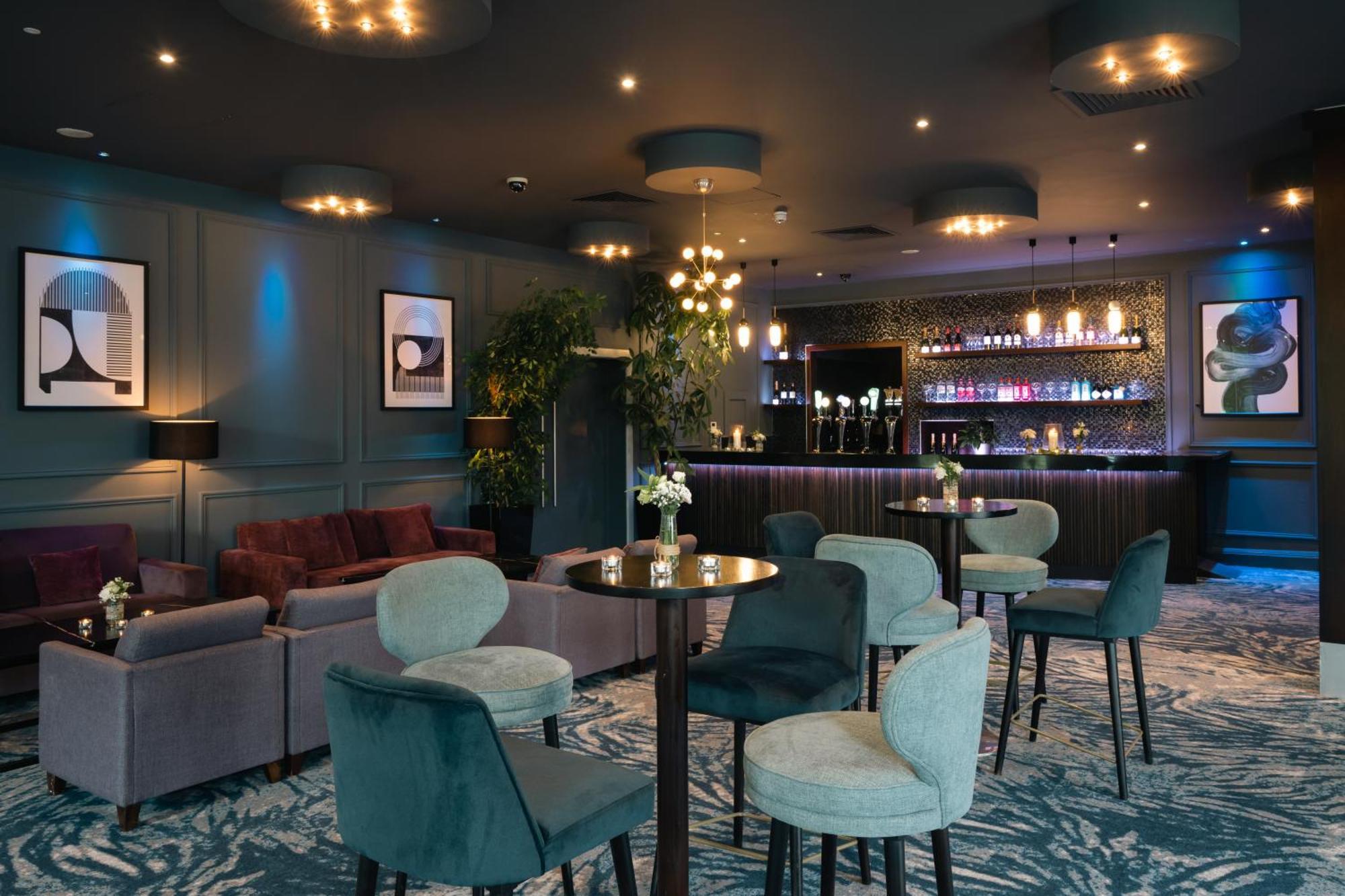 Carlton Hotel Бланчардстаун Экстерьер фото