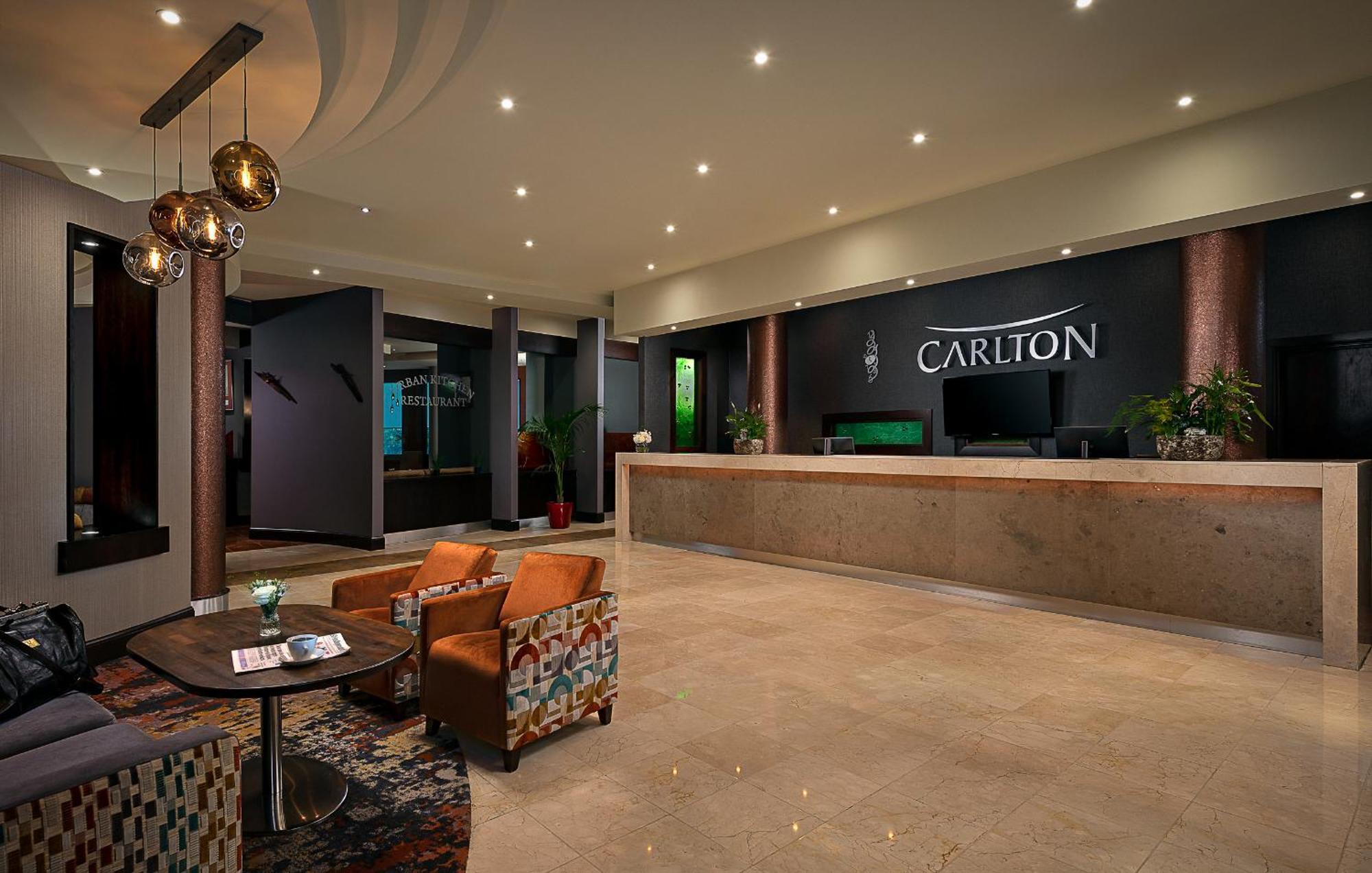 Carlton Hotel Бланчардстаун Экстерьер фото