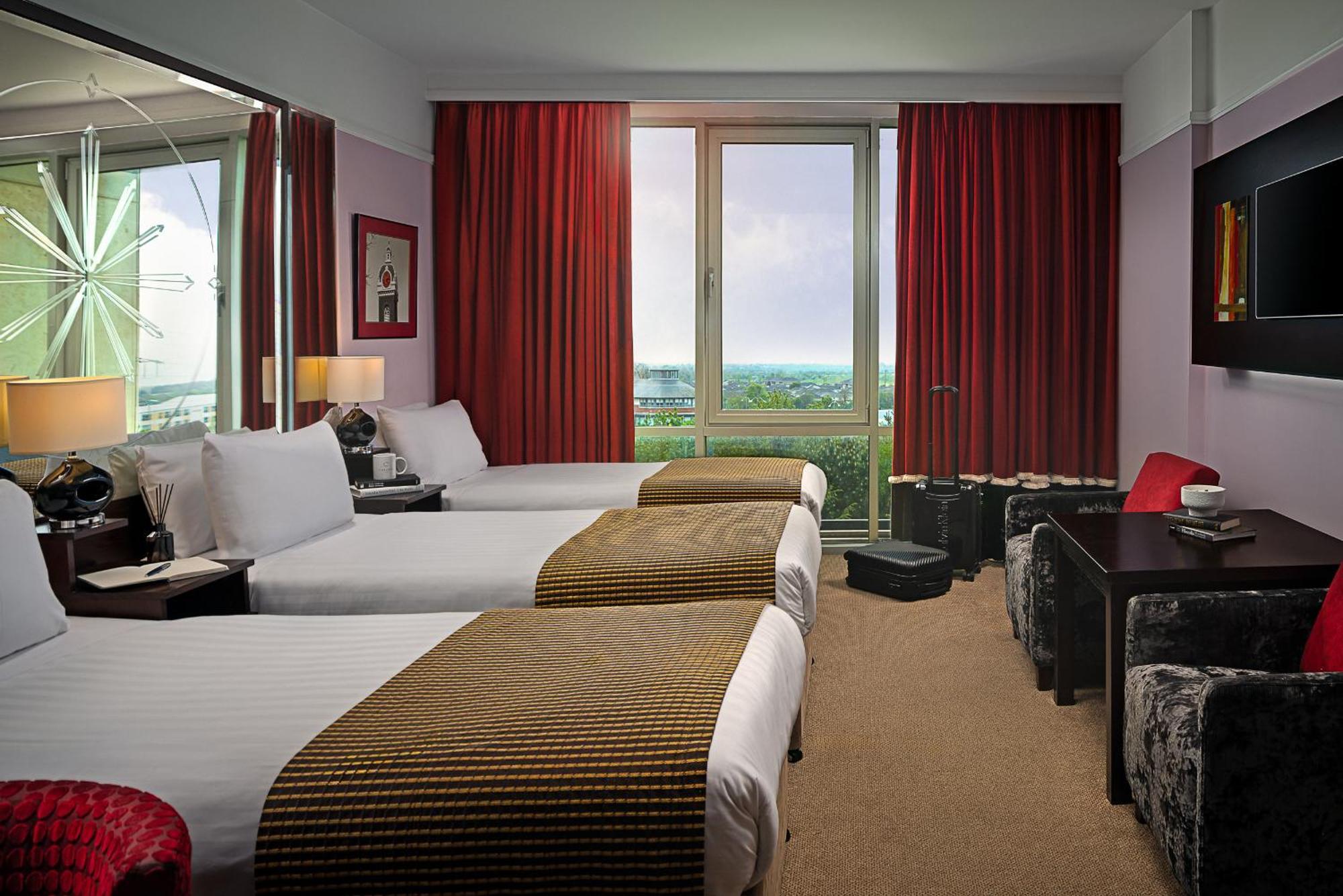 Carlton Hotel Бланчардстаун Экстерьер фото